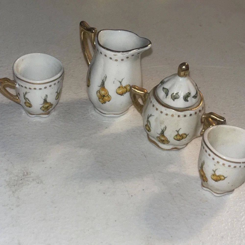 Peter Rabbit Beatrix Potter 5PC Mini Tea Set